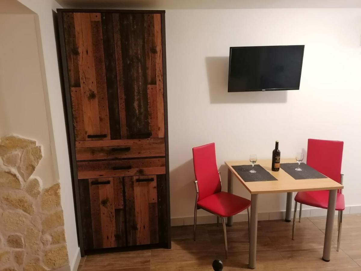 Stone House Διαμέρισμα Slatine Εξωτερικό φωτογραφία